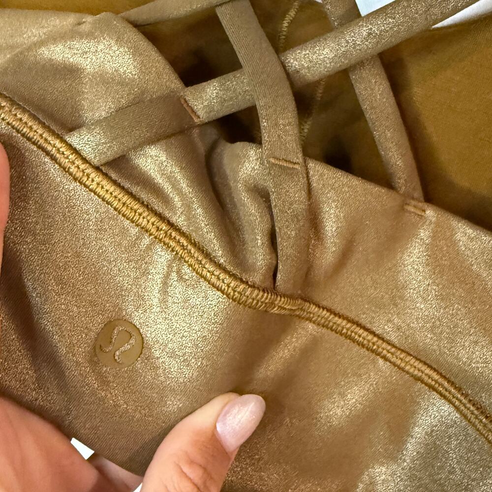 Lululemon Sports Bra Size 8 - Picture 4 of 8